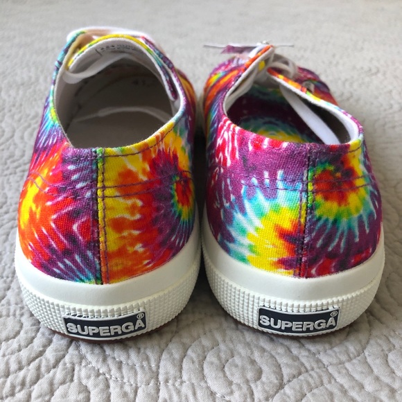 Superga Women's Classic Tie Dye Shoes - Picture 5 of 6